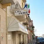 City Hotel Отель
