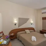 City Hotel Отель 3*