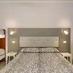 City Hotel 维亚雷焦