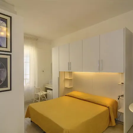 Готель City Hotel В'яреджо