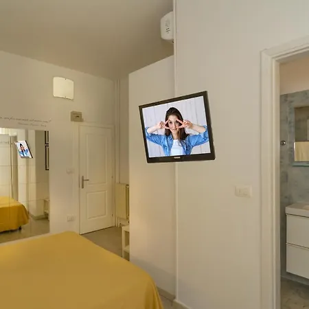 Готель City Hotel В'яреджо