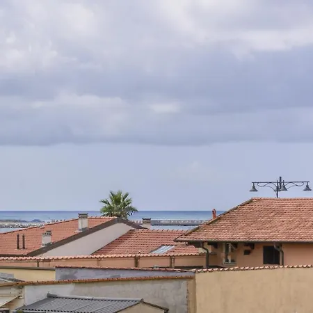 Отель City Hotel 3*