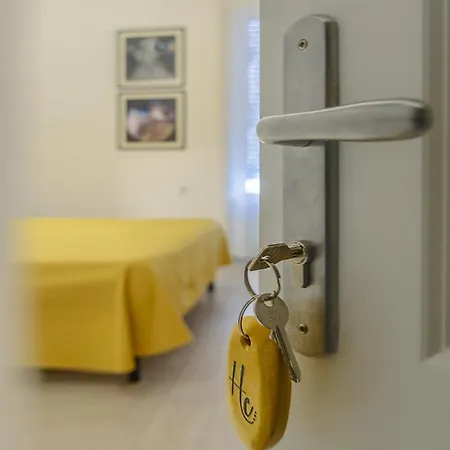 Готель City Hotel В'яреджо