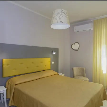 City Hotel 3* В'яреджо