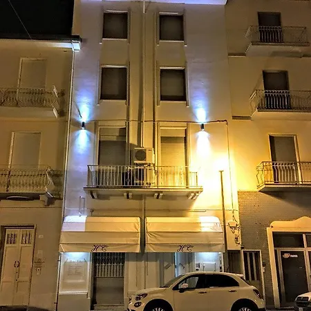 City Hotel Готель В'яреджо