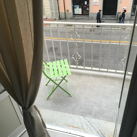 City Hotel Готель 3*