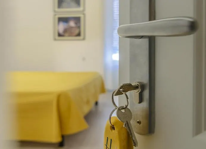 Отель City Hotel Виареджо