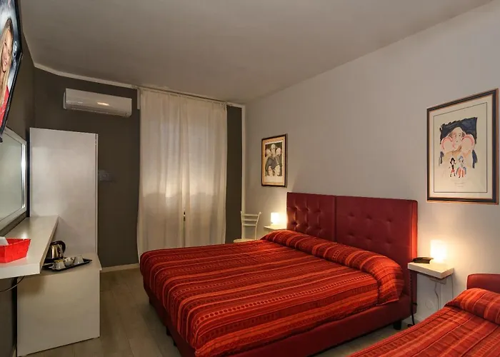 City Hotel Отель Виареджо