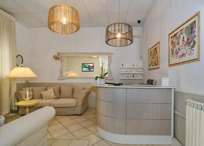 City Hotel فياريجيو