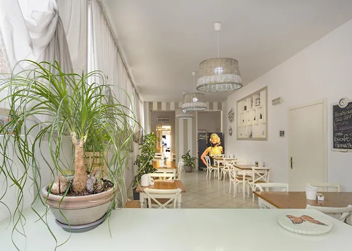 City Hotel 3* Виареджо