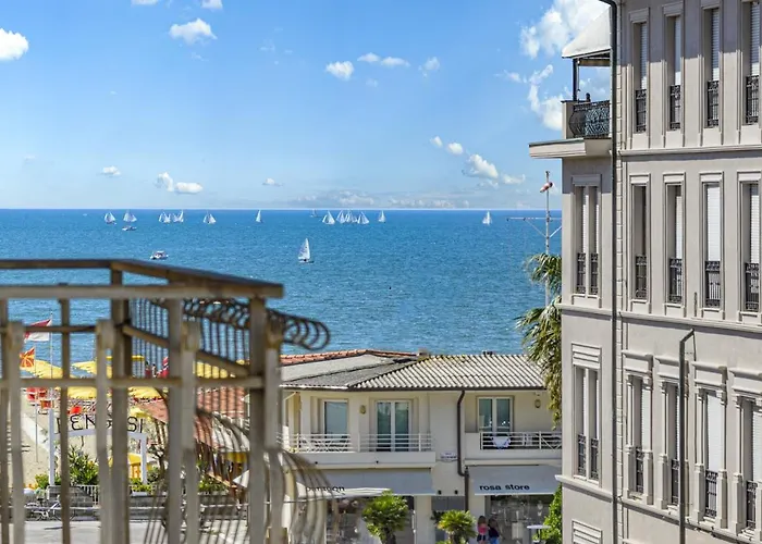 City Hotel 3* فياريجيو