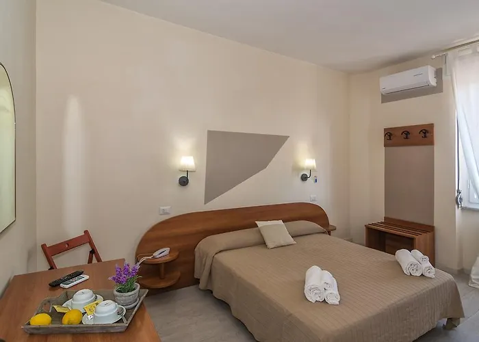 City Hotel Отель 3*