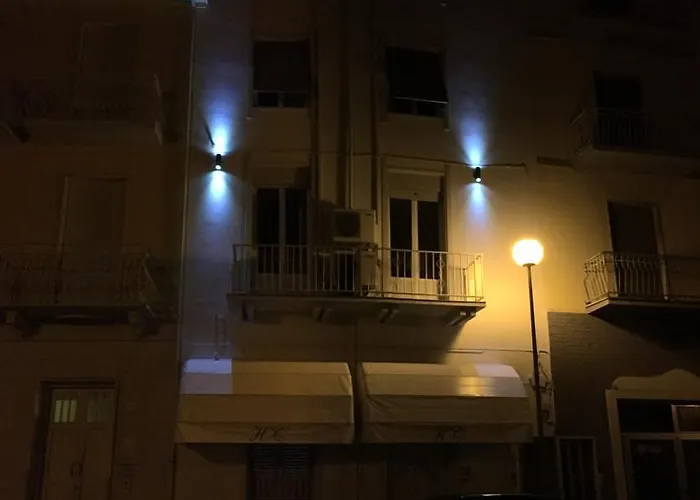 City Hotel فندق 3*